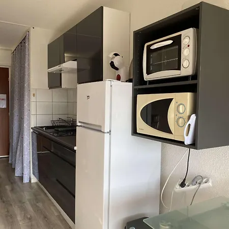 T1 Climatise Avec Wifi, Proche Thermes Et Commerces, Balcon, 2 Etoiles, - Fr-1-553-35 شقة *