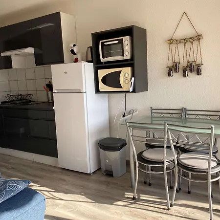 T1 Climatise Avec Wifi, Proche Thermes Et Commerces, Balcon, 2 Etoiles, - Fr-1-553-35 *