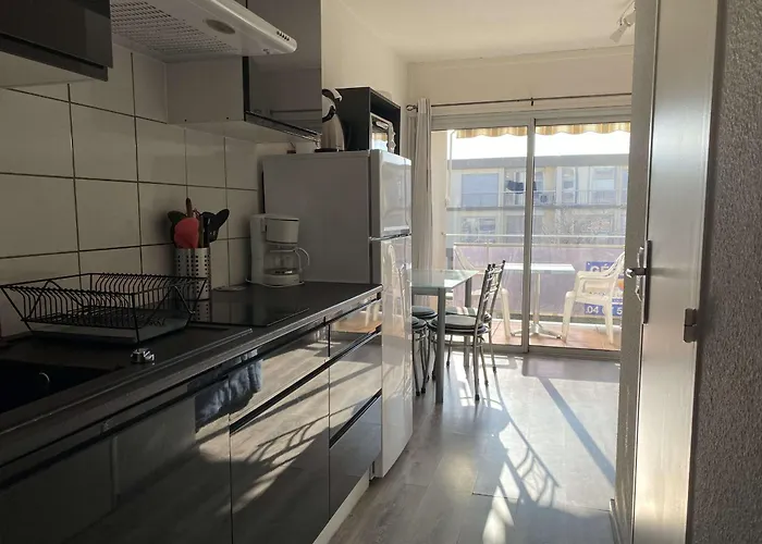T1 Climatise Avec Wifi, Proche Thermes Et Commerces, Balcon, 2 Etoiles, - Fr-1-553-35 Apartment
